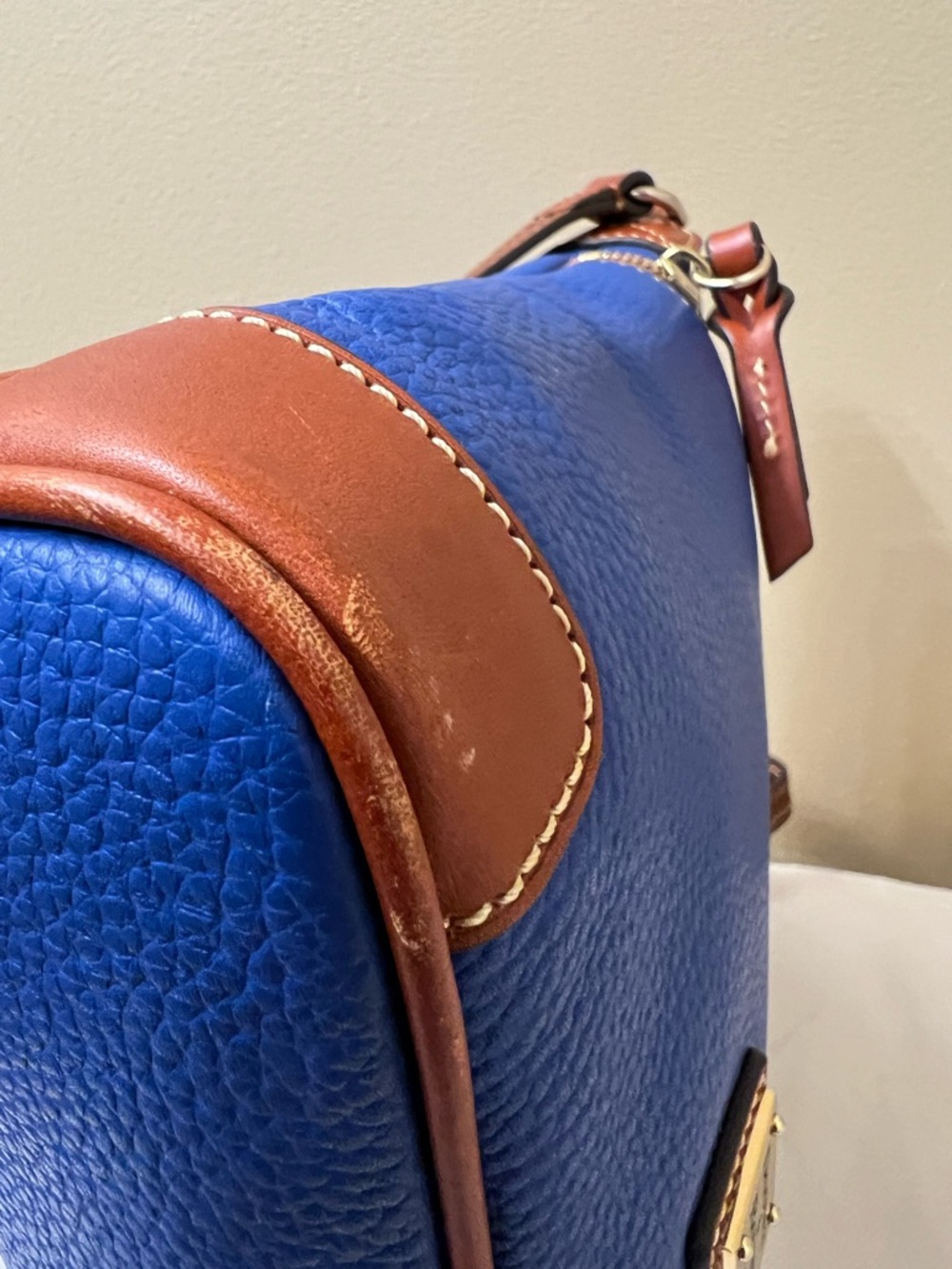 Dooney & Bourke Leather Crossbody EUC - Picture 15 of 16